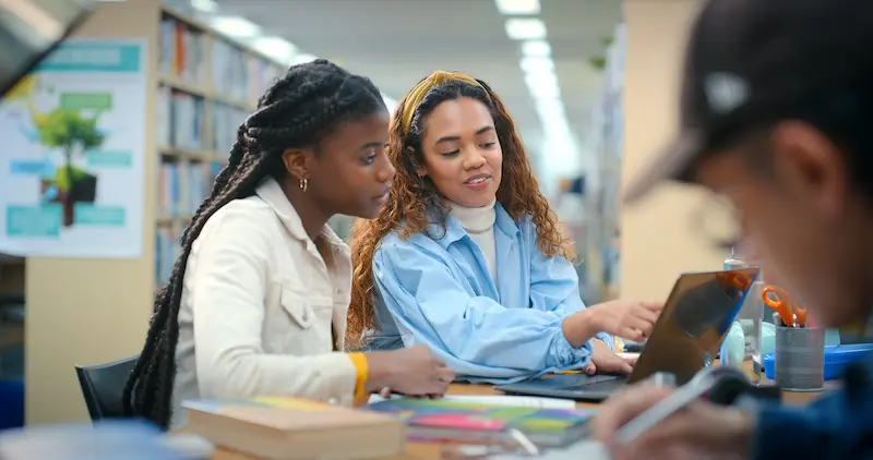 modern-media-literacy-young-people-library